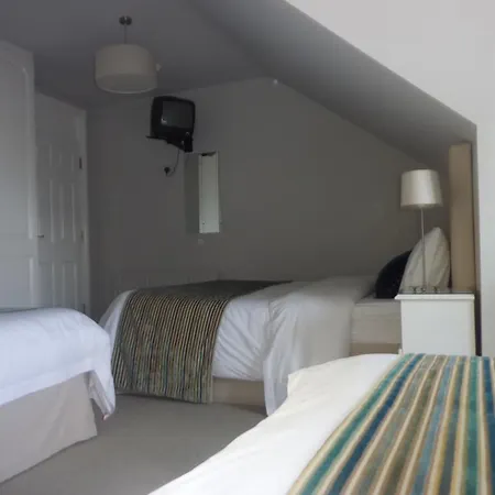 Westwinds Guestlodge-2
